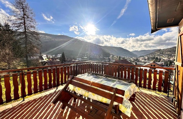Gîte Le Pingu - spacieux, calme, plein sud - cabine sauna - 8 personnes