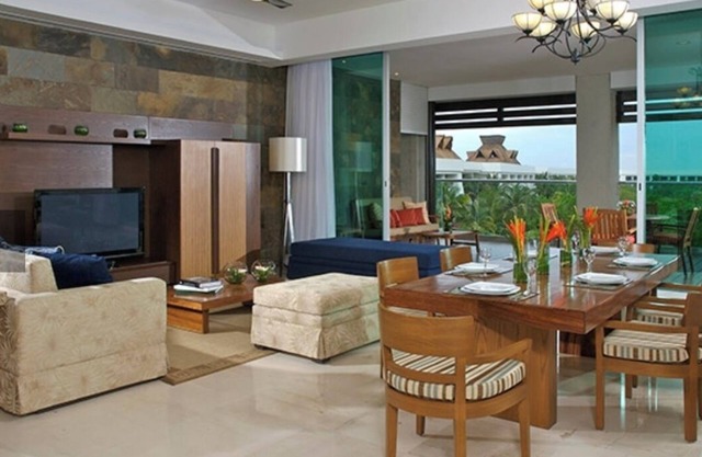 GRAND LUXXE ONE BEDROOM VILLA