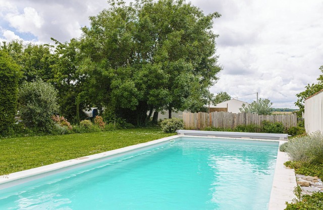 Gabae Les Volets Verts - Holiday Home with Private Barbecue