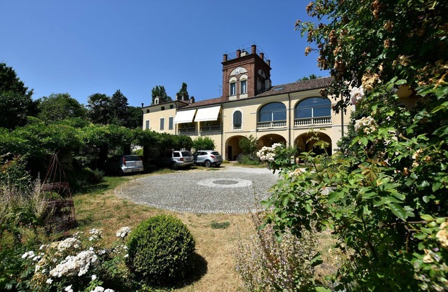 Garden Apartment in Casale