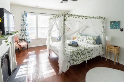 Garden Penthouse in RVA! 3 Bedroom, 3 Bath!