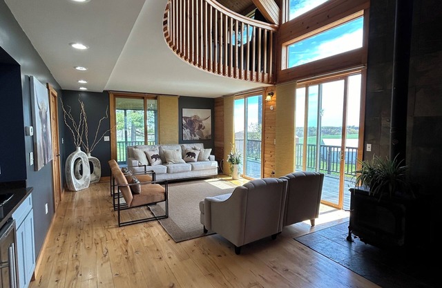Garden Ridge Retreat- Farm Stay