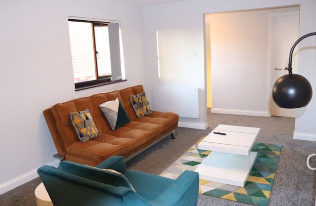 Garland Modern Apartment With Private Entrance, Parking & Garden Dartford 5