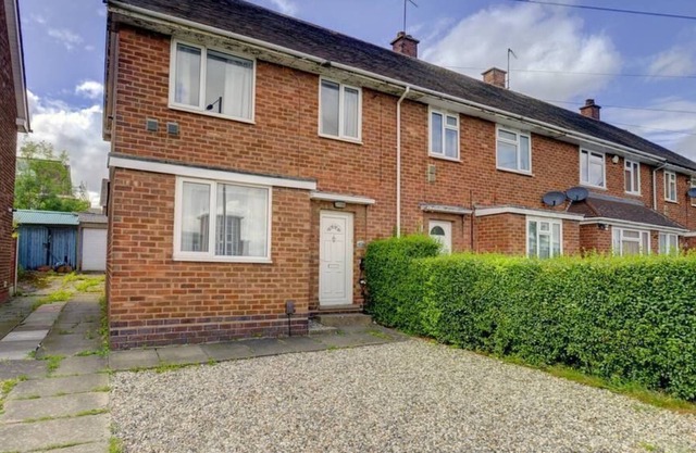 Garrets Green House Perfect 2BR House with Parking & Garden close to Airport and NEC eco-Short Term Let by SILVA