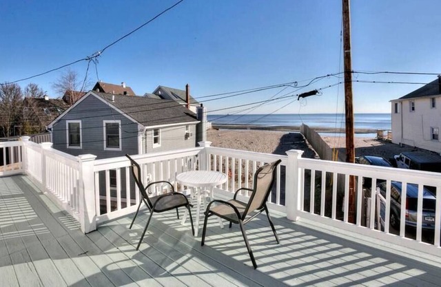 Gem by the Sound - Beach Front