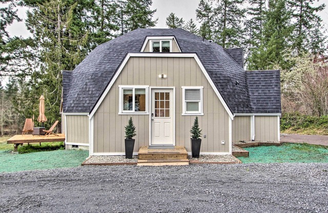 Geodesic Dome House w/Scenic Views + Hot Tub