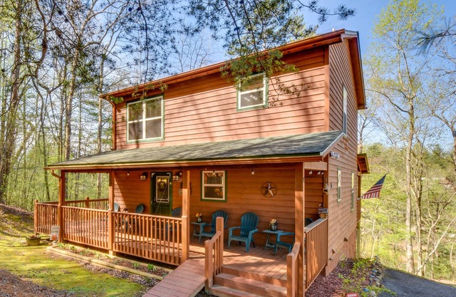 Georgia Retreat - Game Room, Fire Pit & Grill!