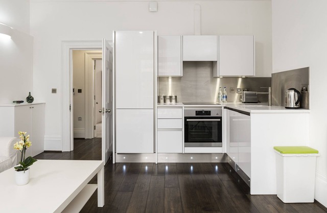 Georgian luxury style property in Central Reading