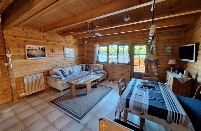 Gepflegtes und Liebevoll Eingerichtetes Blockhaus "fjord" mit Eigener Terrasse