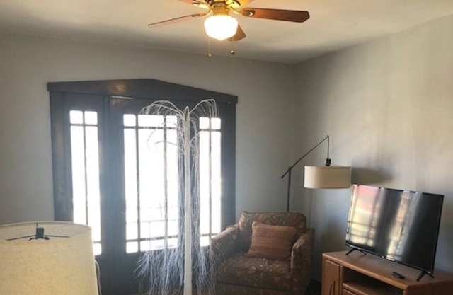 Germantown Big Bad apartment/2nd floor