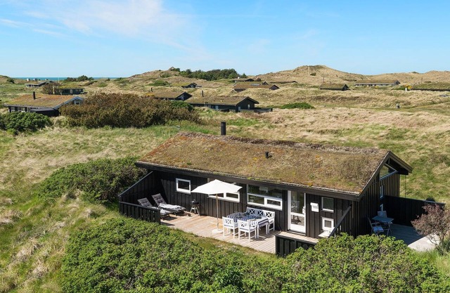 "Gerulf" - 600m from the sea by Interhome