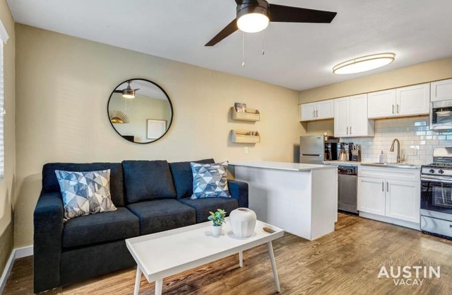 Get Comfy Memory Foam Beds and Tub in Central ATX