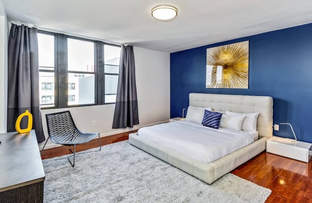 Get Into Travel in Style in This 2BD Apartment