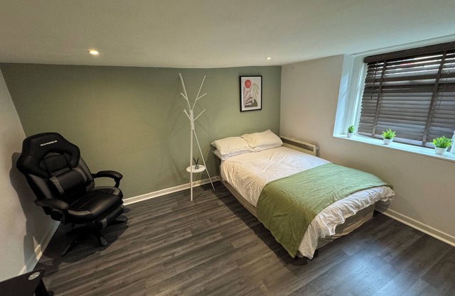 GH Basingstoke - Local Apartment for 5 Guests