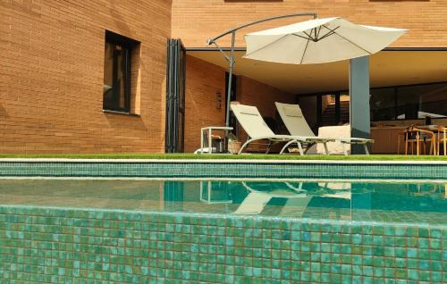Girona, verde, relax e Infinity Pool