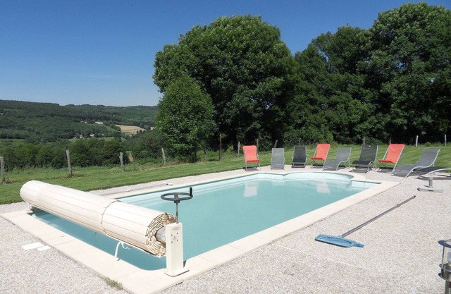 Gîte 8 pers, with private pool, in the heart of nature