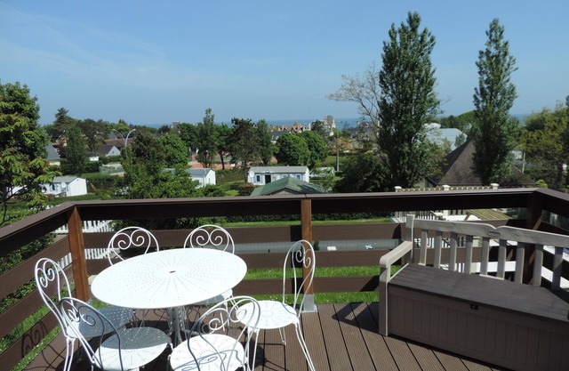 GITE in Arromanches with beautiful sea views and close to the sea