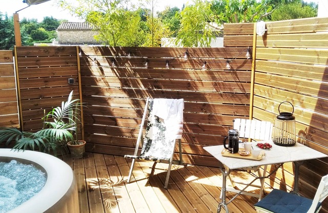 Gite "La Câlebelle" with Jacuzzi, wooden terrace near the Ardèche.