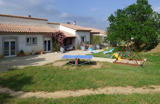 gite lagrasse between vine and pines in cathars corbieres