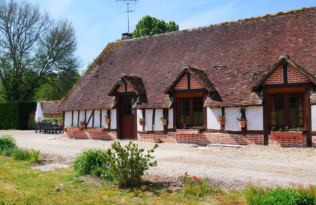 Gite Ligny-le-Ribault, 3 bedrooms, 6 persons