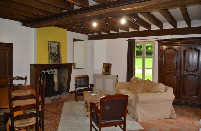 Gîte with pond in Mayenne at the gateway to Brittany and Normandy