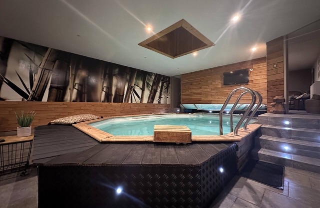 Gîte with private indoor pool 4* furnished tourist accommodation