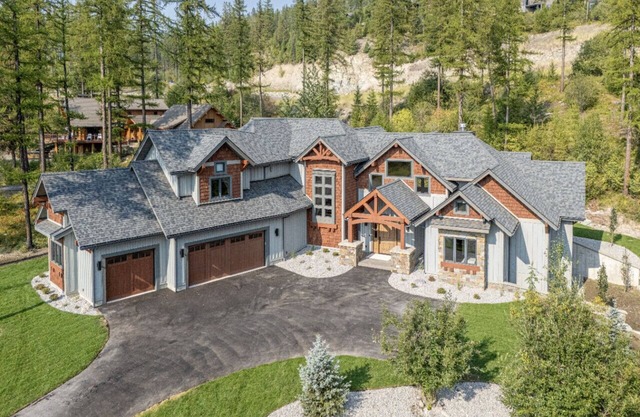 Glacier Lodge | Sleeps 18 | Luxury Retreat on Whitefish Mountain