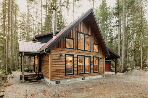 Glacier Springs Cabin 39 - Hot Tub - Wi-Fi - Pets Ok