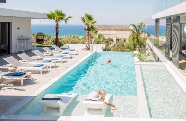 Glamorous Villa with Two Swimming Pools and great view