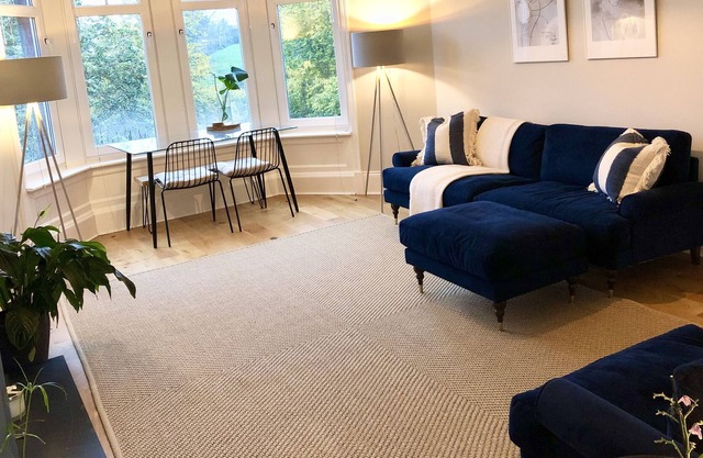 Glasgow West End Apartment COP26 Walking Distance