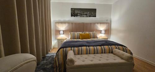 Glebe House - 2 Bedroom Luxury House with 4 Beds, Free Private Parking with Access to City Centre, and Near the Motorway