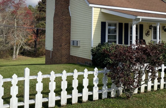 Glendale Springs Blue Ridge Roost