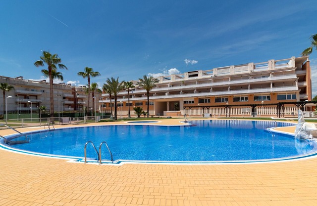 Global Properties: Ground floor with pool in Almenara