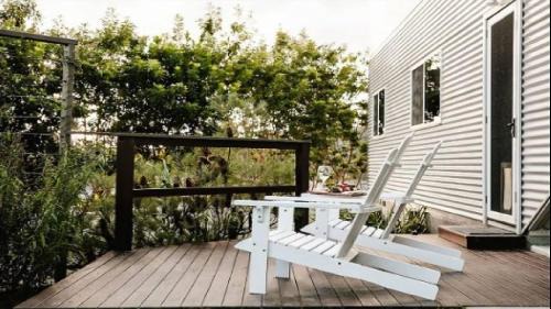 Glossies Coastal Retreat - Relax, Escape, Pets on Request