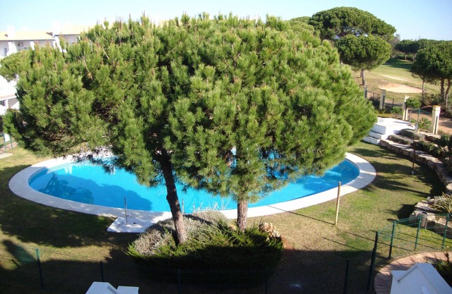 Golf and beach. House overlooking the golf course 750m Nuevo Portil beach
