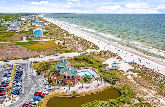 Golf-front condo with fairway view, on-site pool, & screened balcony