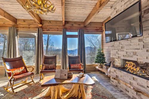 Golf, Sauna, Creek Spectacular Smoky Mtn-View Gem