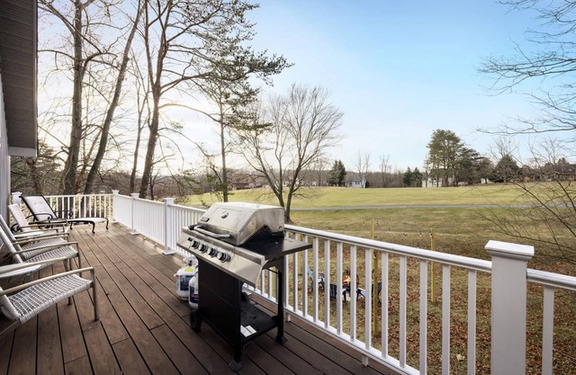 Golf Views, Fireplace, 2 Fire Pits, Grill & Deck