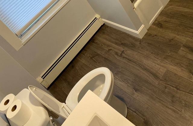 Good size 3 bedroom apartment in Beverly