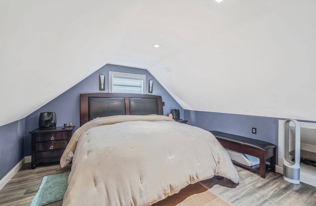 Gorgeous 4-bedroom house with AC in Elmont