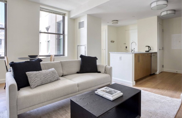 Gorgeous Back Bay 1BR w/W/D & Gym, by Blueground