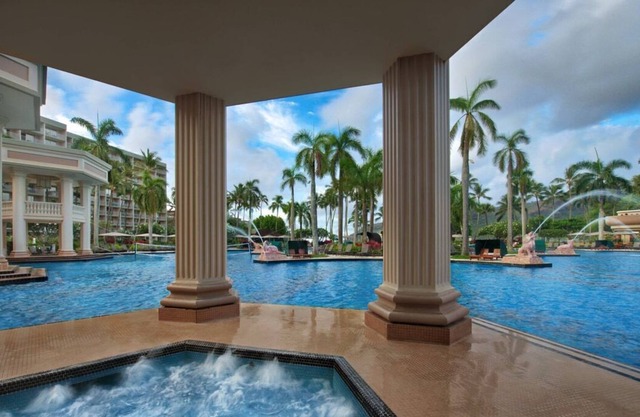 GORGEOUS BEACHFRONT KAUAI CLUB + AMENITIES, 1-BEDROOM SUITE