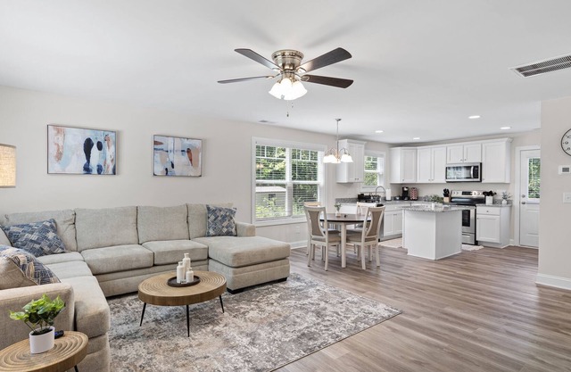 Gorgeous Belmont NEW Build!