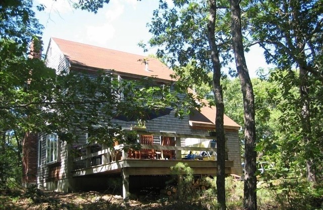 Gorgeous Cape with Deck Close to Ponds and Ocean