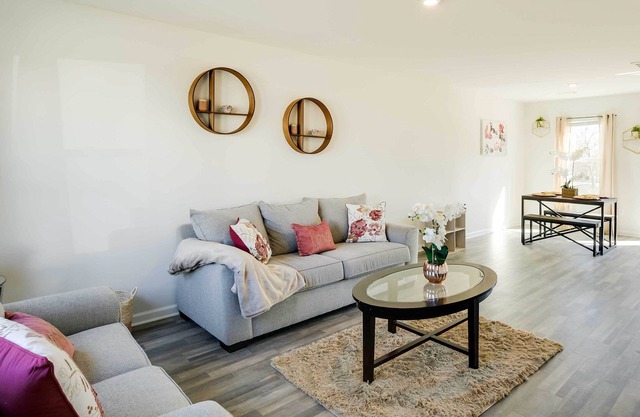 Gorgeous Family-Friendly Greenville Home!
