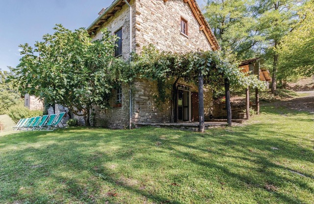 Gorgeous home in Borgo Val di Taro PR