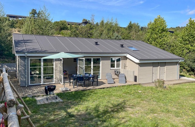 Gorgeous home in Ebeltoft with kitchen