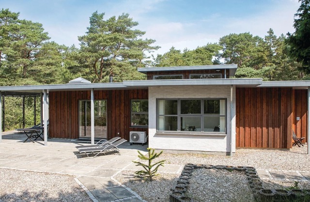 Gorgeous home in Hadsund with WiFi