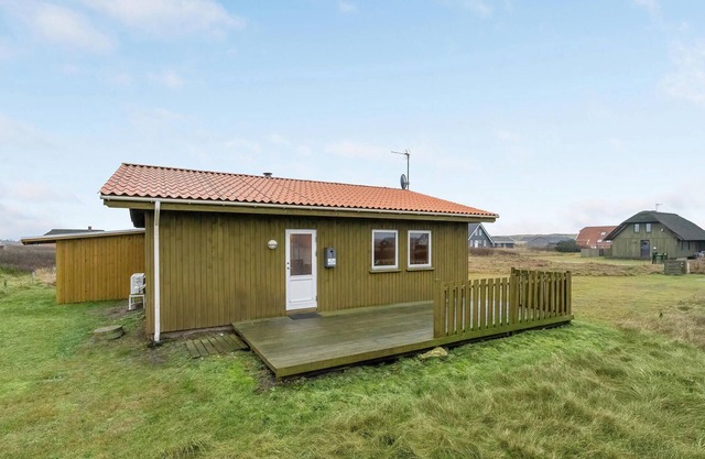 Gorgeous home in Harboøre with WiFi