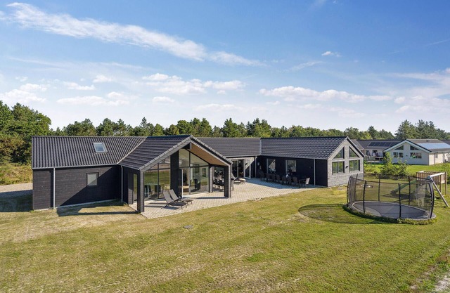 Gorgeous home in Nørre Nebel with sauna